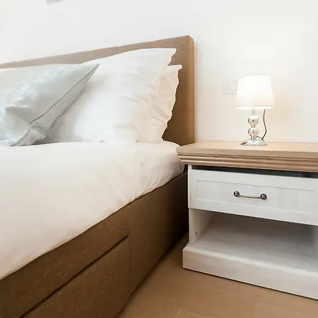 Old Town Boutique Apartament *